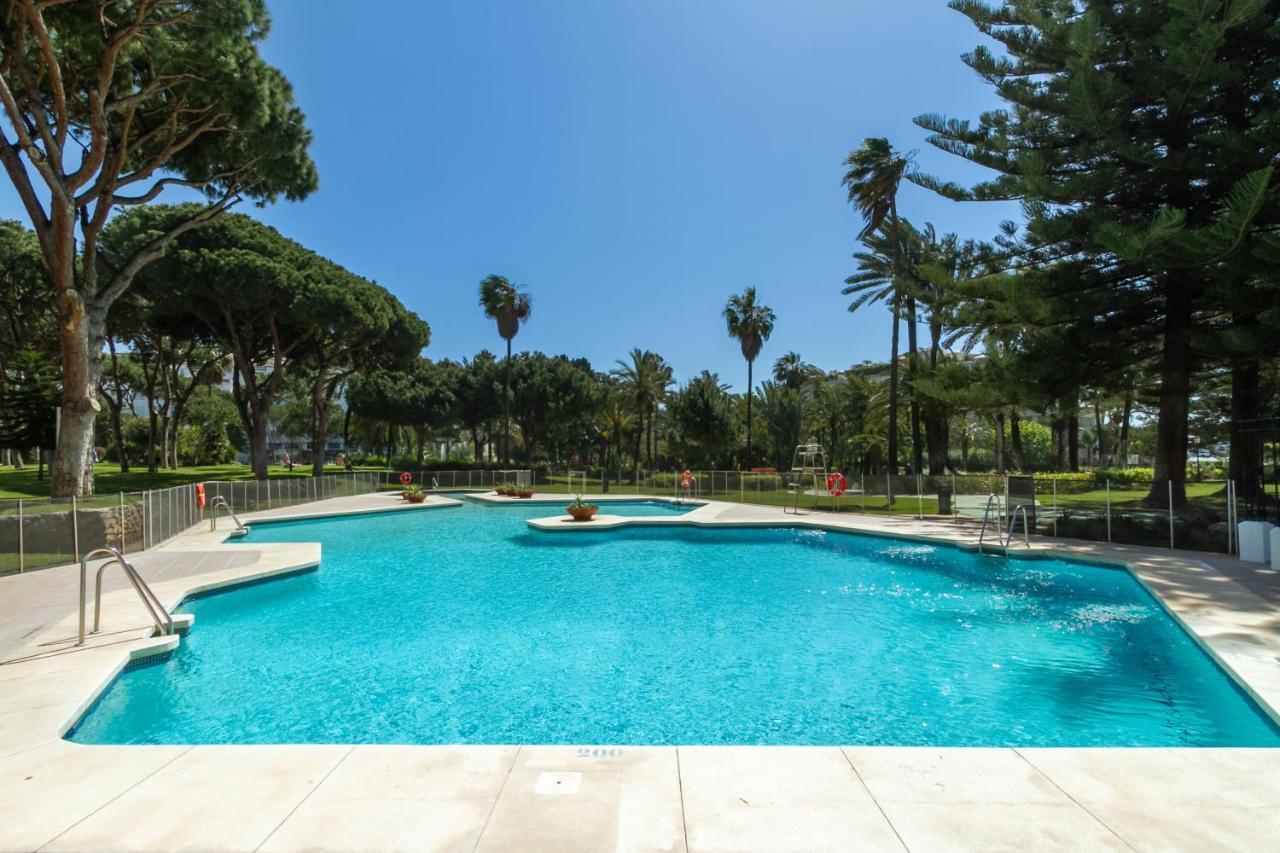 Marbella Banus Suites - Bird Of Paradise Playas Del Duque Banus Suite Apartment Exterior foto